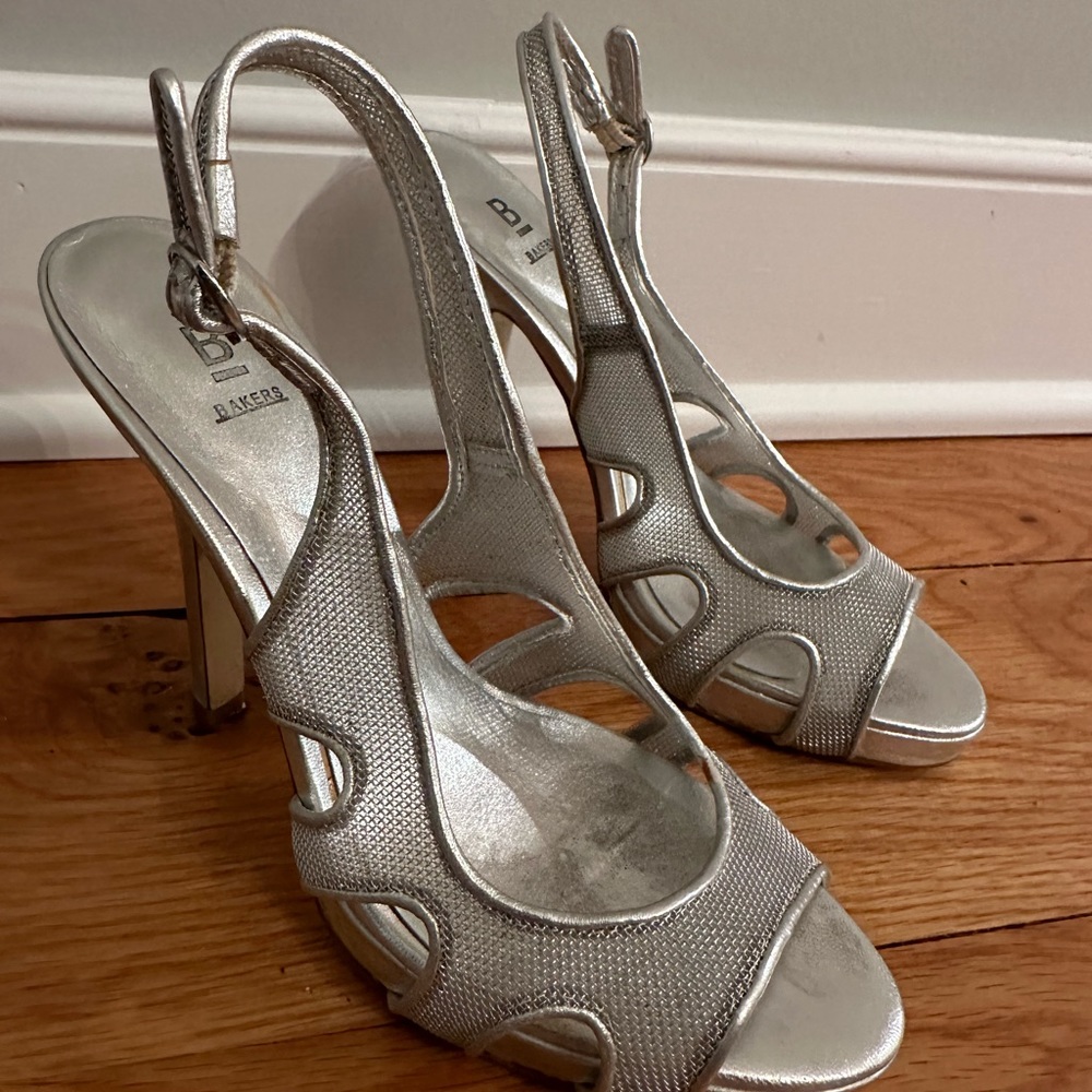 Bakers metallic silver cut out detail mesh peep toe heels size 6.  Worn once.